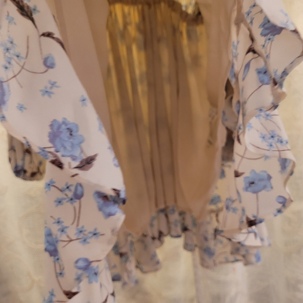 Dress - Picture 5 of 5